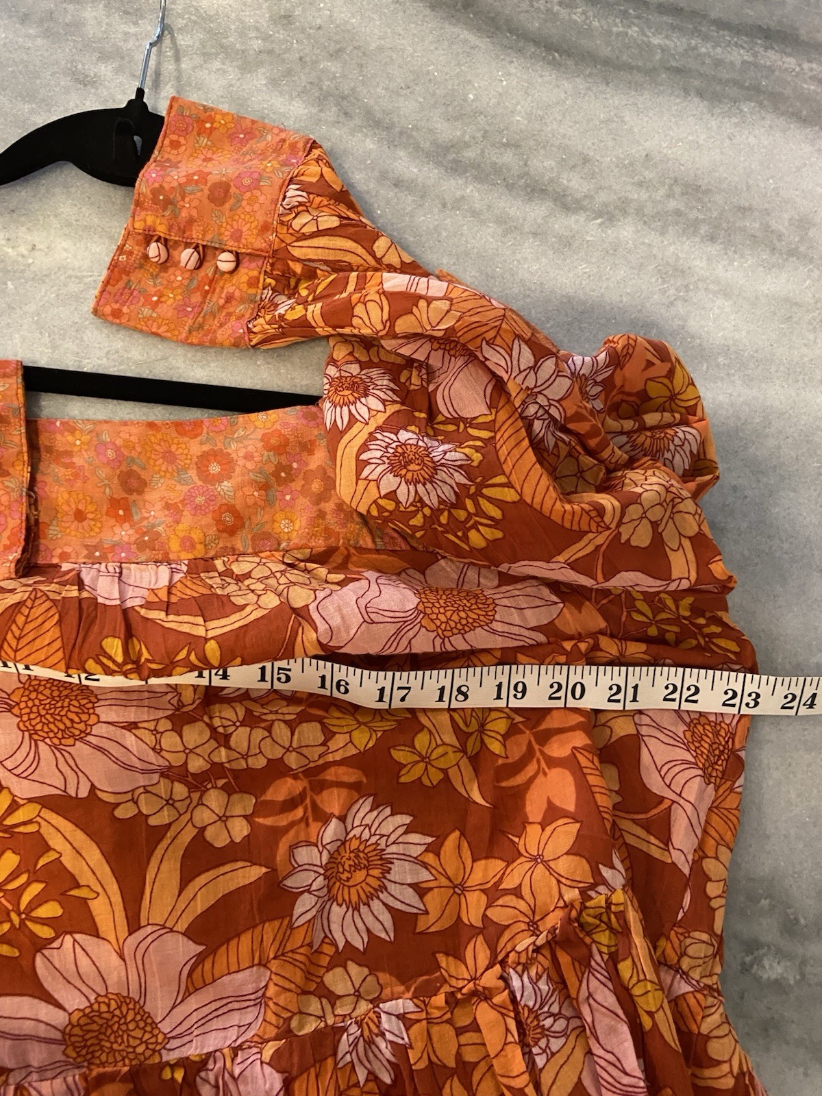 NWOT American Eagle Size M Floral Mixed Fabric Lightweight Boho Peasant Top