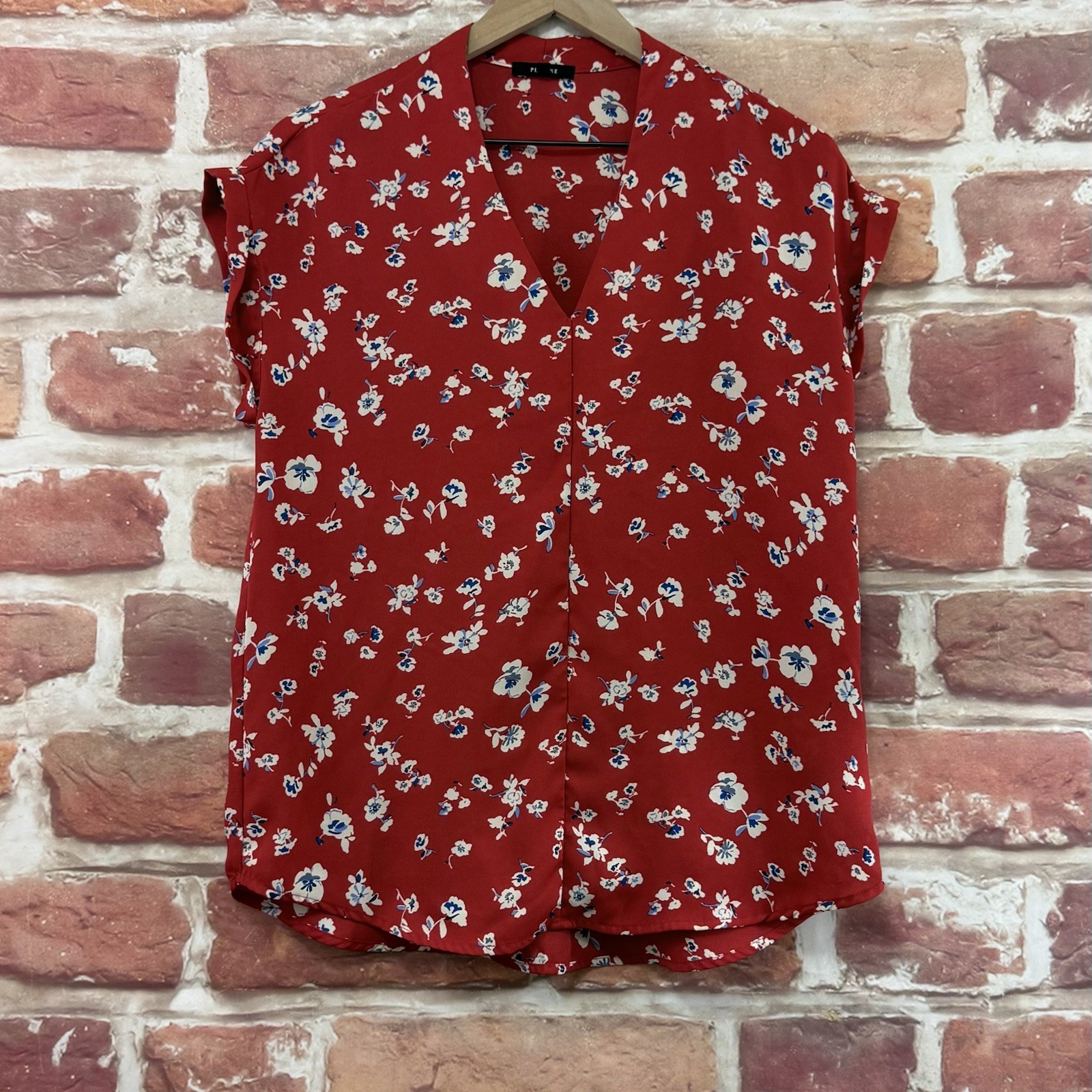 Pleione Top Womens Small Red Multicolor Ditsy Floral Casual Career Shirt