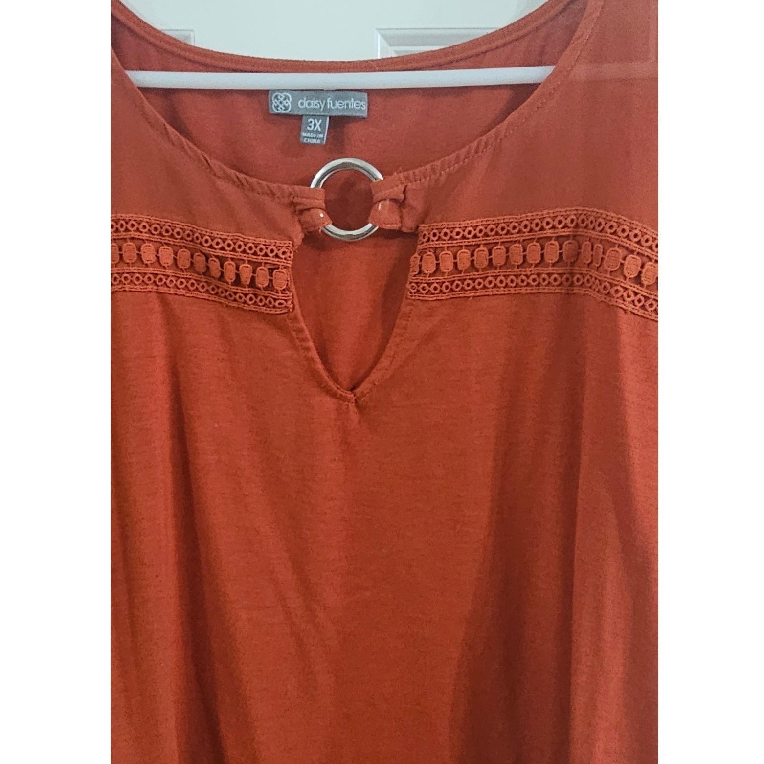 Daisy Fuentes Womens 3X Burnt Orange O-Ring Crochet Lace Trim V-Neck Blouse Top
