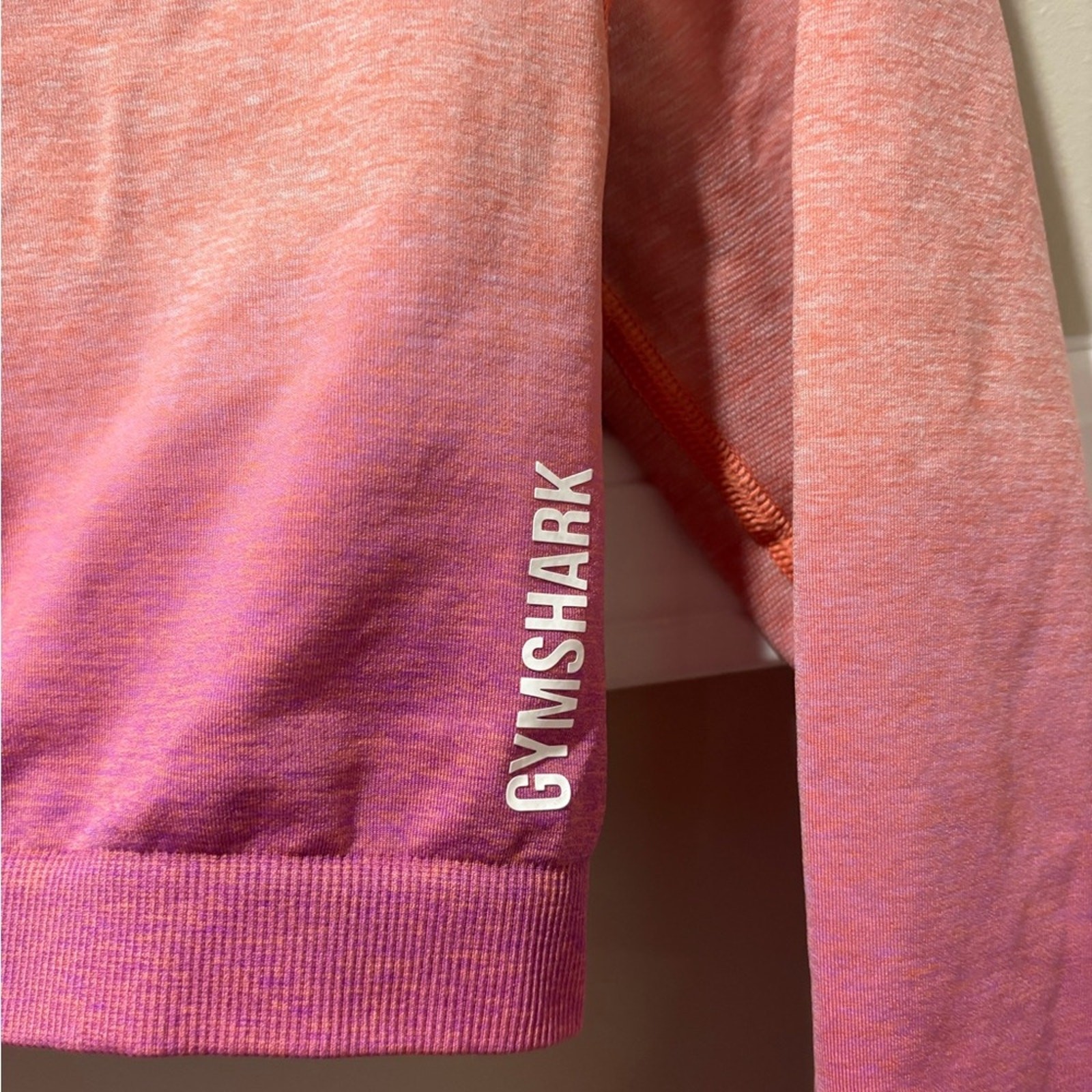 Gymshark Women’s Peach to Magenta Ombre Crop Top