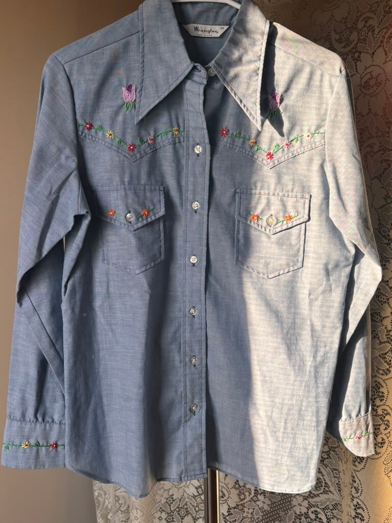 Vintage Wrangler Embroidered Chambray Western Shirt Floral