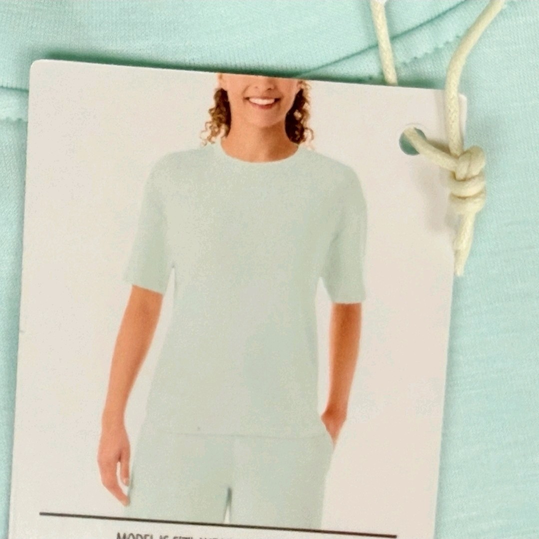 Member’s Mark Women’s Short Sleeve Luxe Tee Size XXL Mint Zest Relaxed Fit