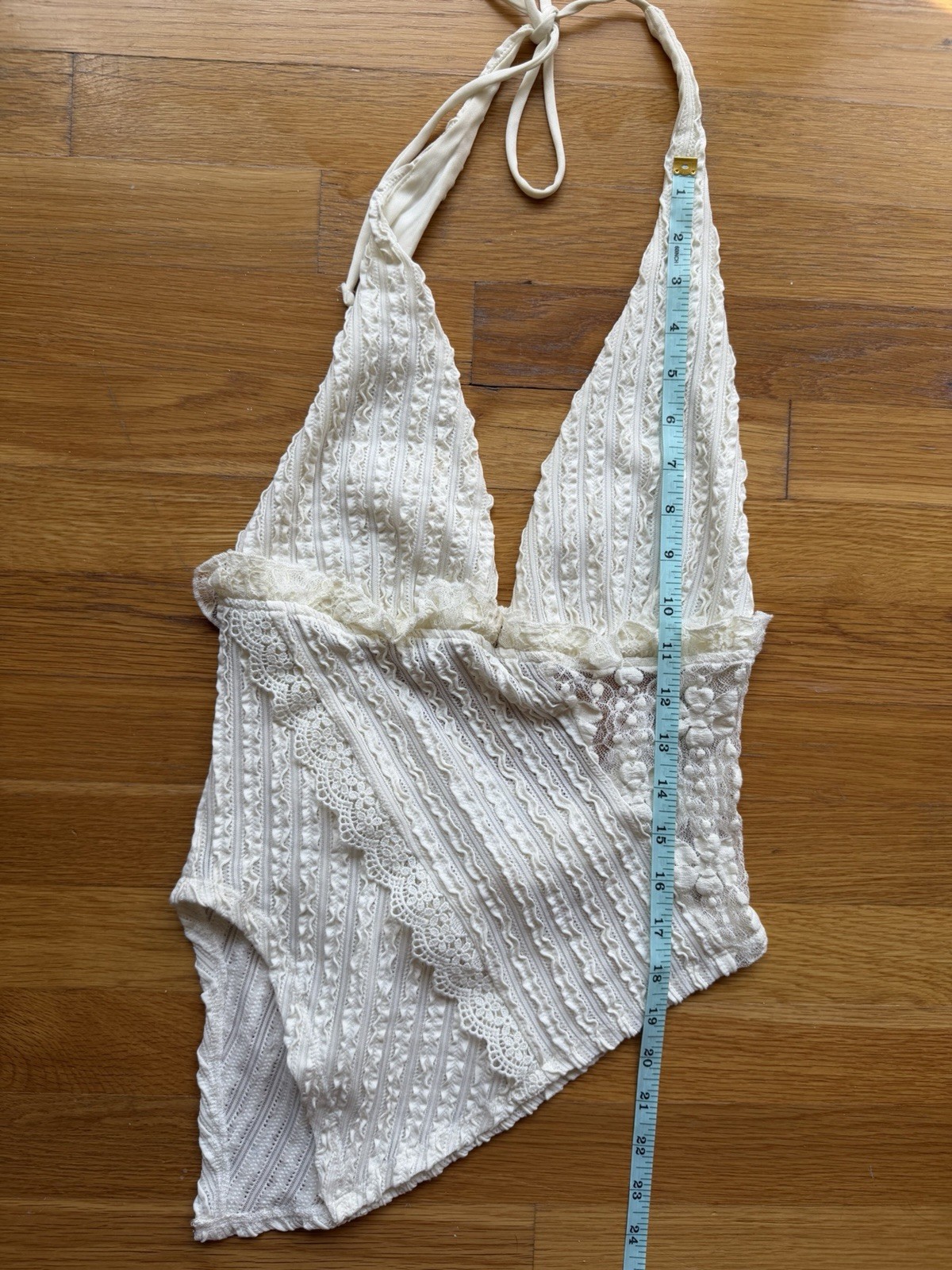 West of Melrose White Lace Halter Tank Top – Size M