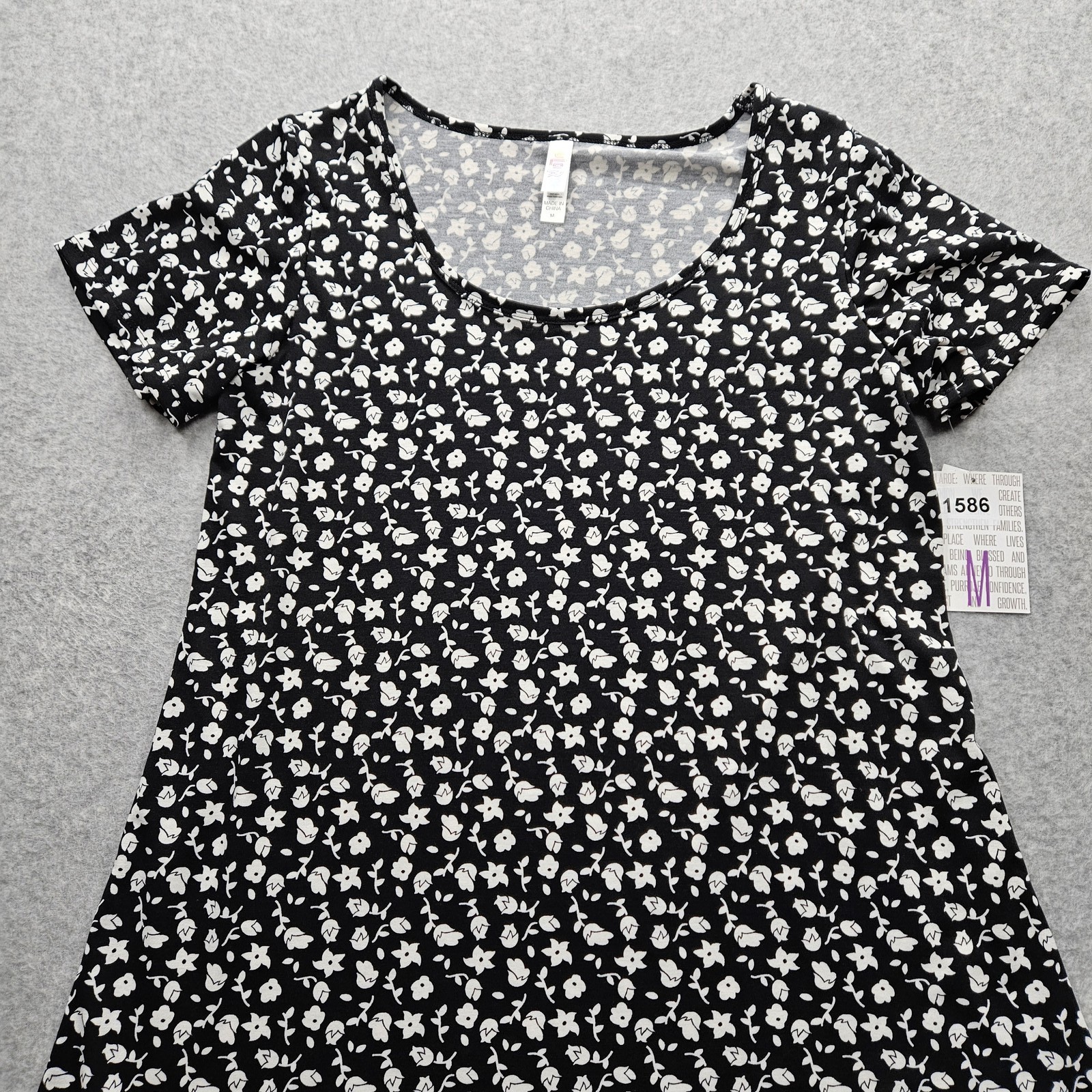 Lularoe Women’s Medium Black Floral Tops NWT