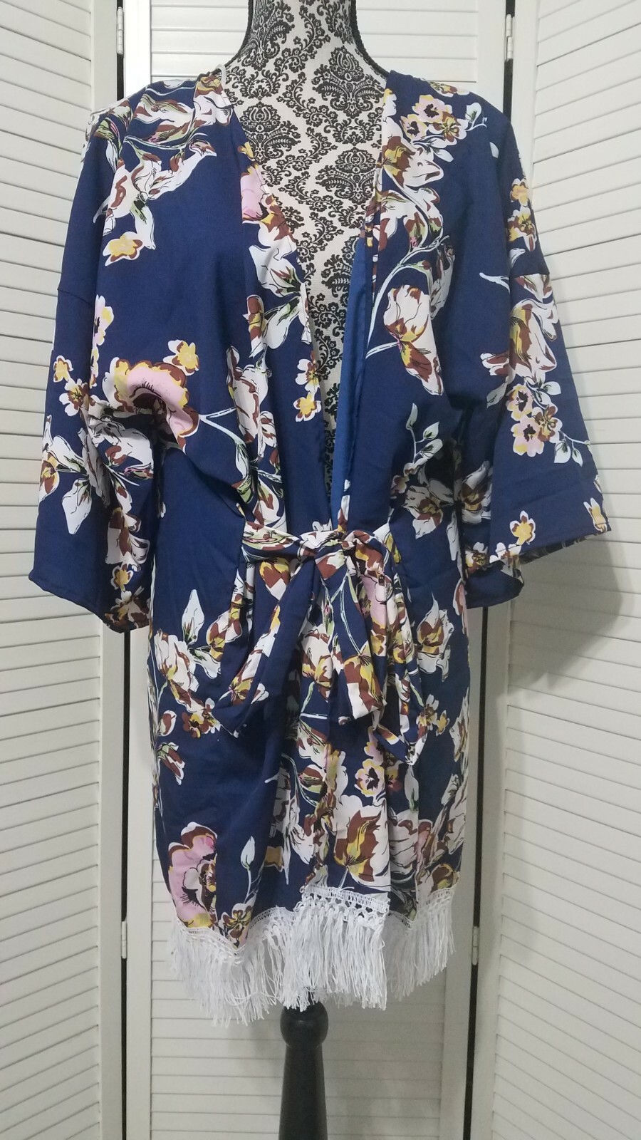 Massini ruana kimono floral print NWT One Size fits most blue pink