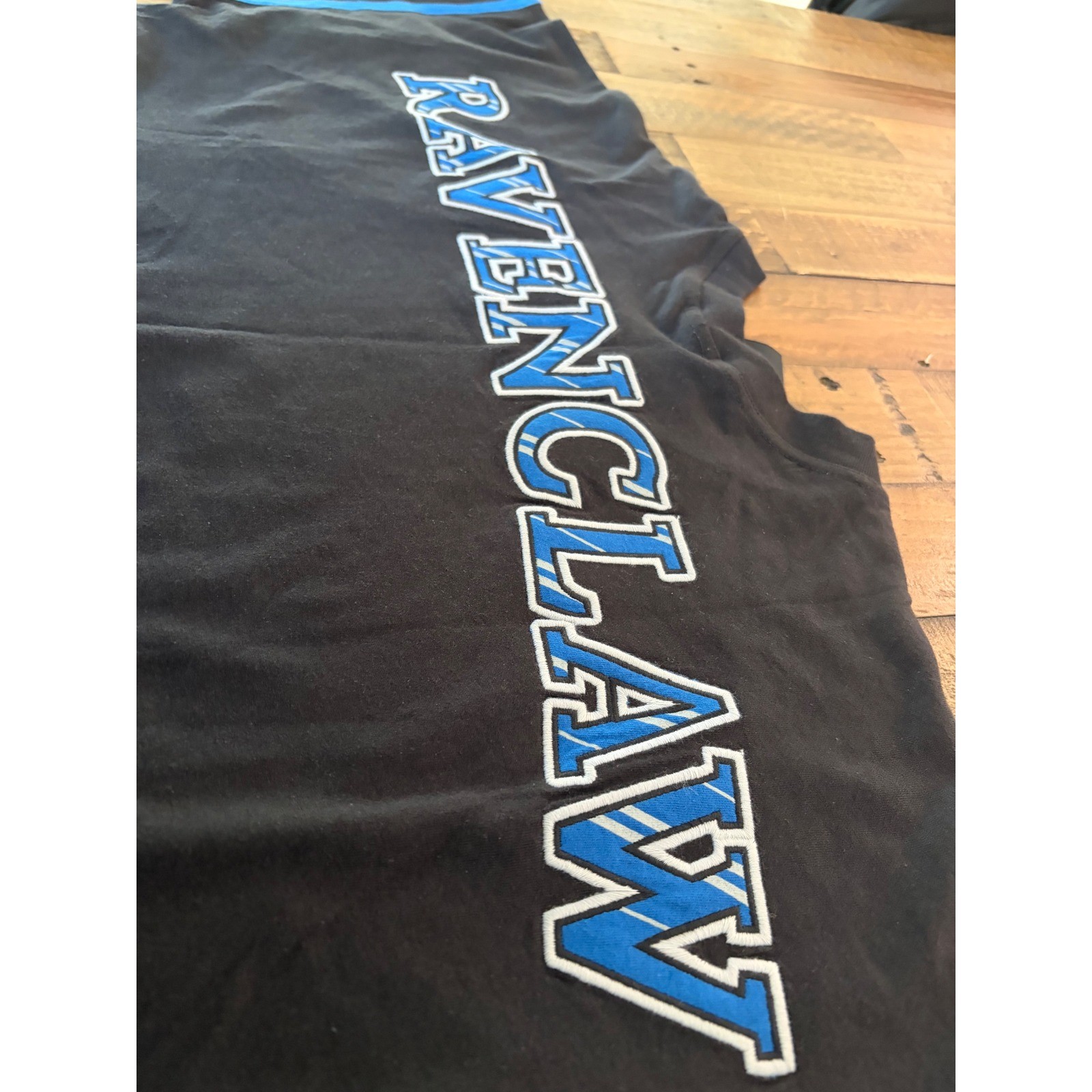 Harry Potter Ravenclaw Spirit Jersey Universal Studios Blue Black Large NWT
