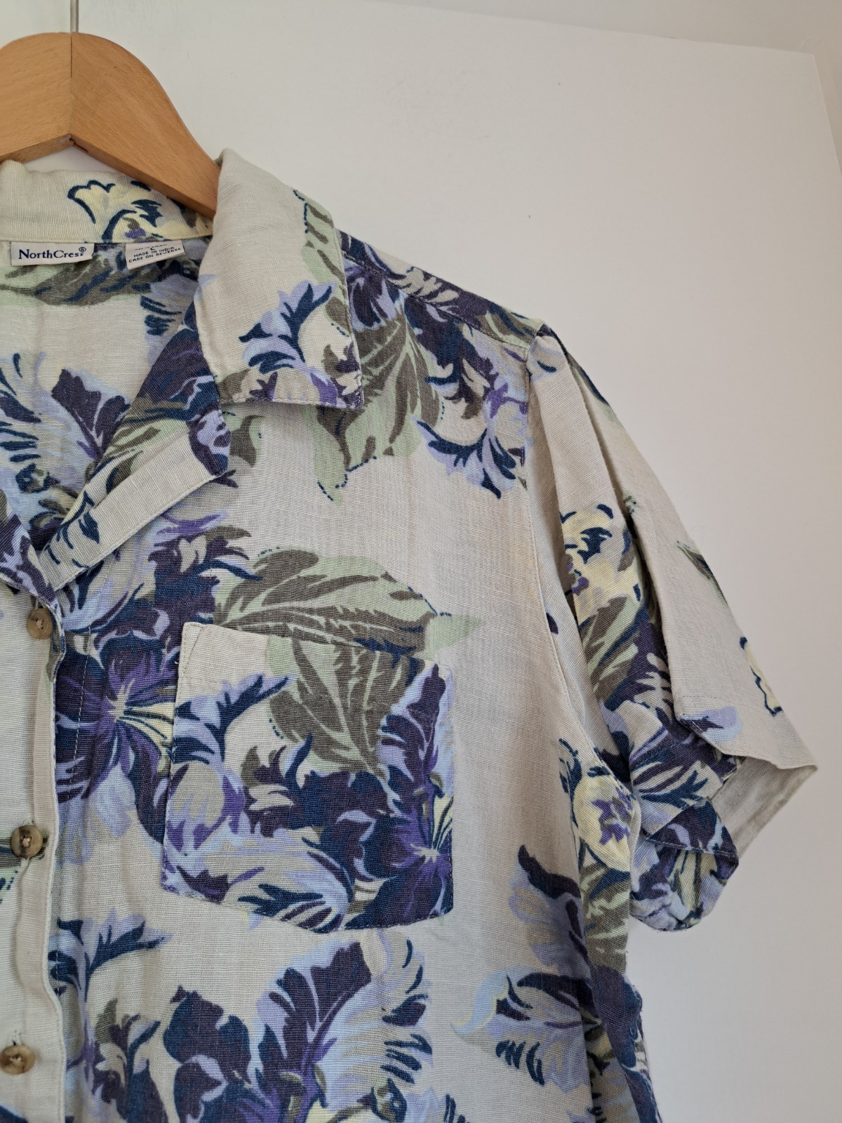 North Crest Floral Blouse Size L Linen Mix Boxy Pocket Slight Stretch