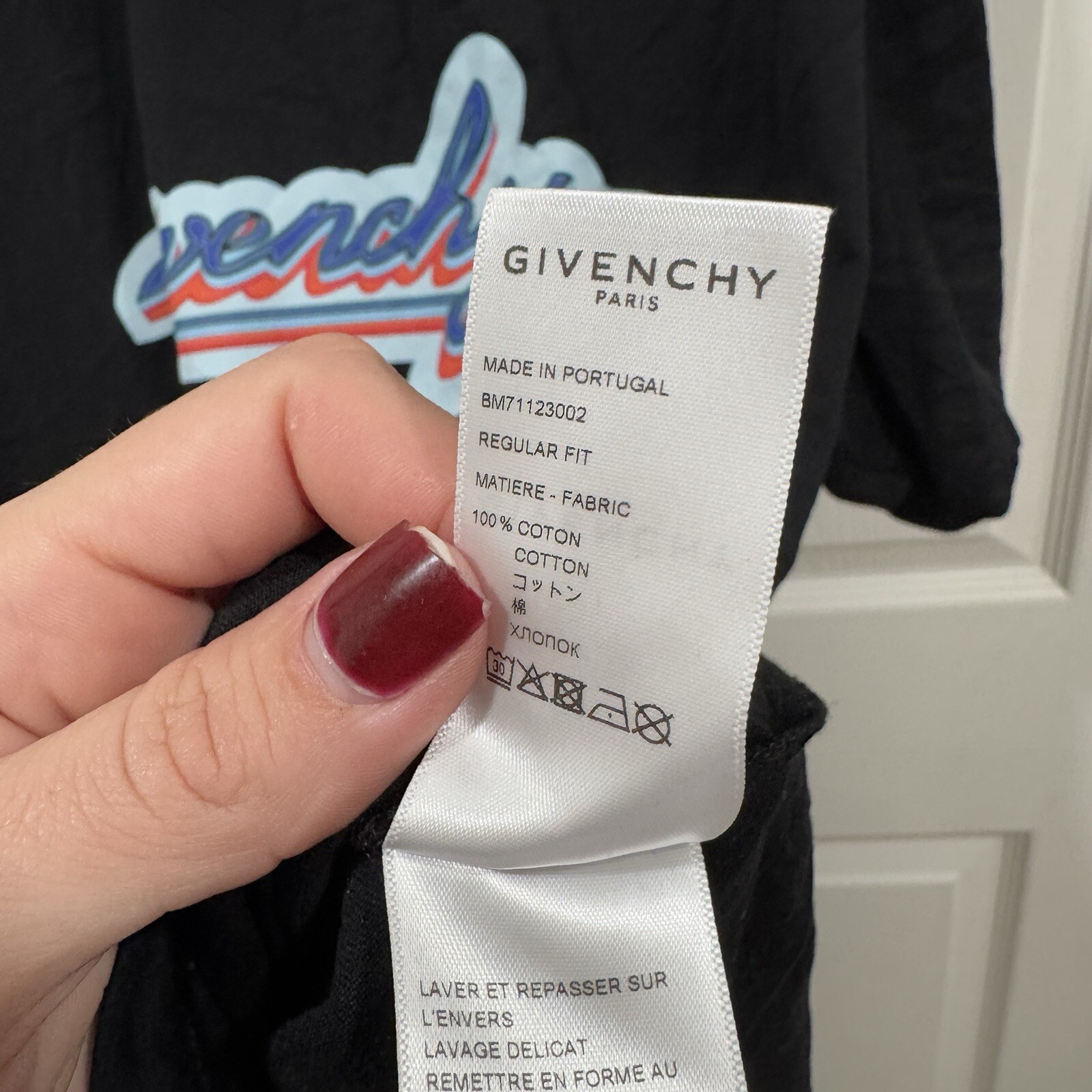 Women’s GIVENCHY RETRO LOGO T-SHIRT BLACK Size Large L