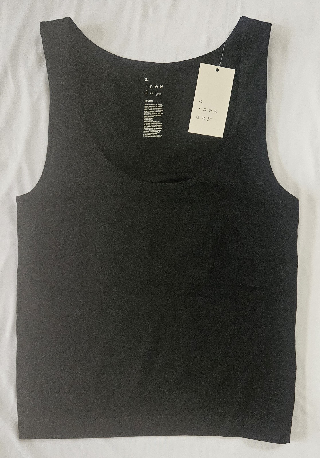 New Day Black Seamless Scoop Neck Tank Top Size M