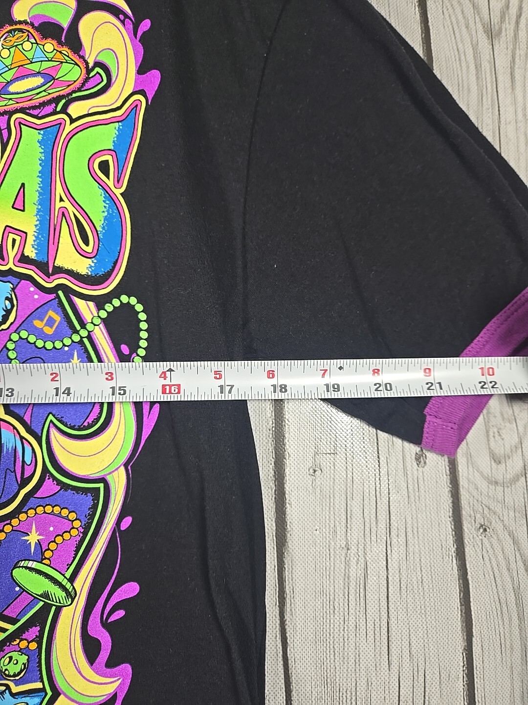 Universal Studios Planet Mardi Gras 2022 Sz L Black Fluorescent Color Multicolor