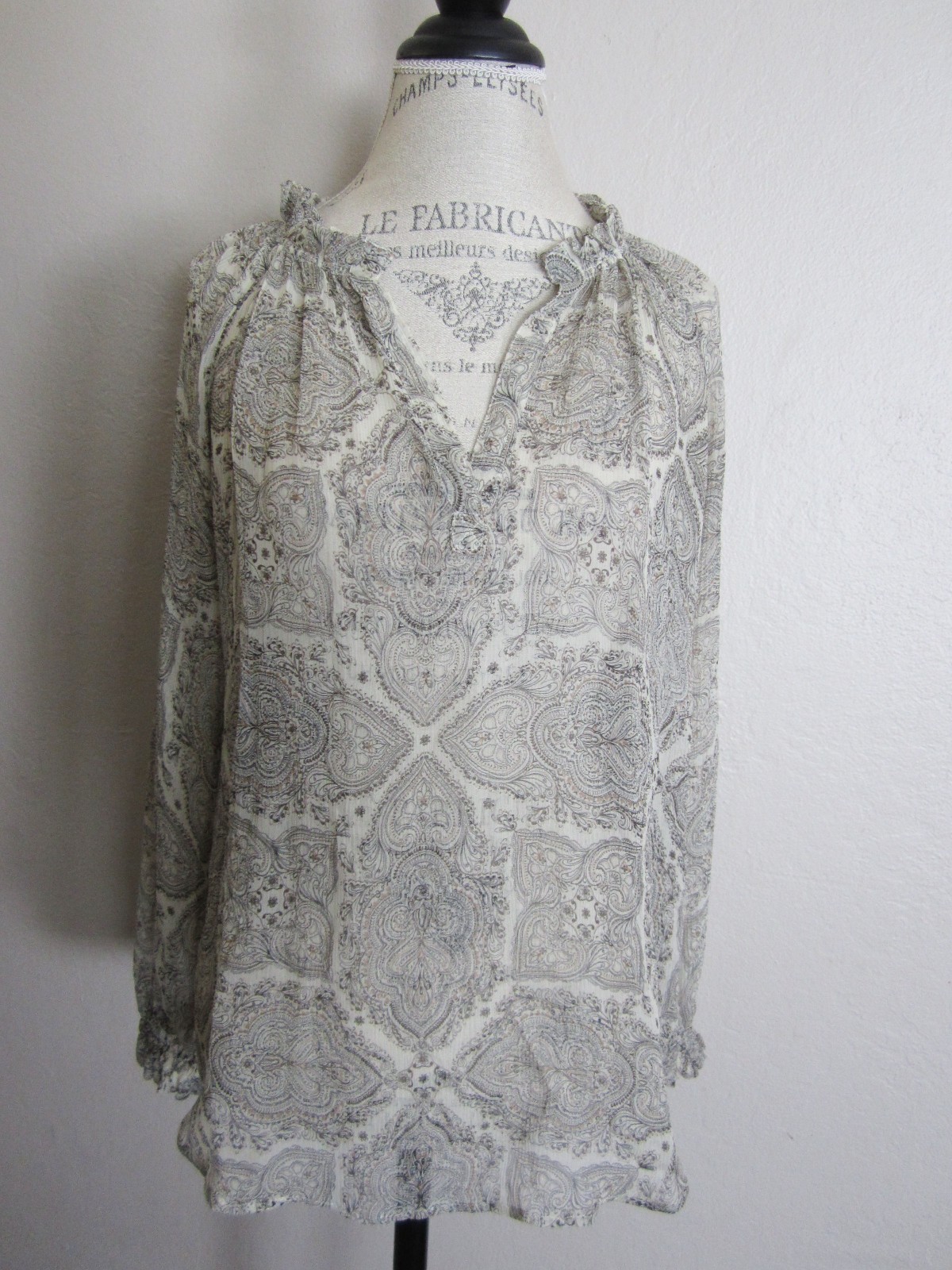 Anthropologie Ella Moss Silk Sheer Split Neck Medallion Blouse Top Shirt S EUC