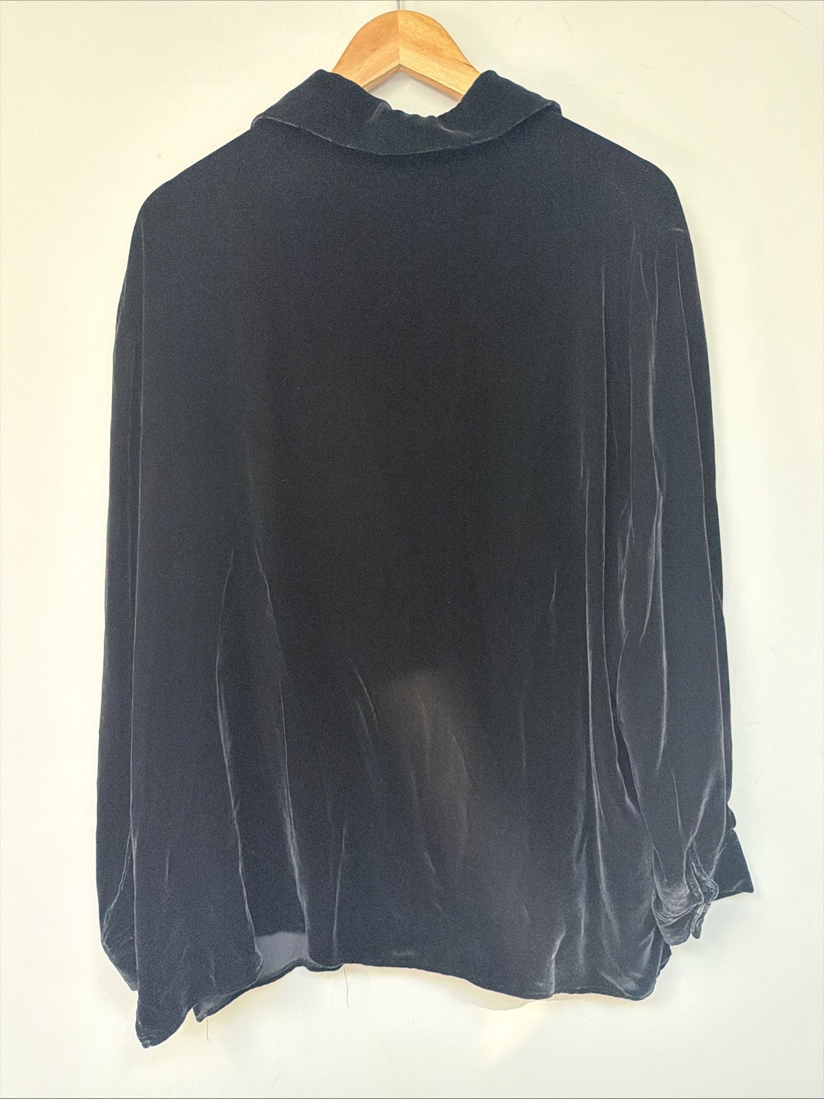 Quo Black Blouse Size 18/20 Rayon Silk Blend Womens