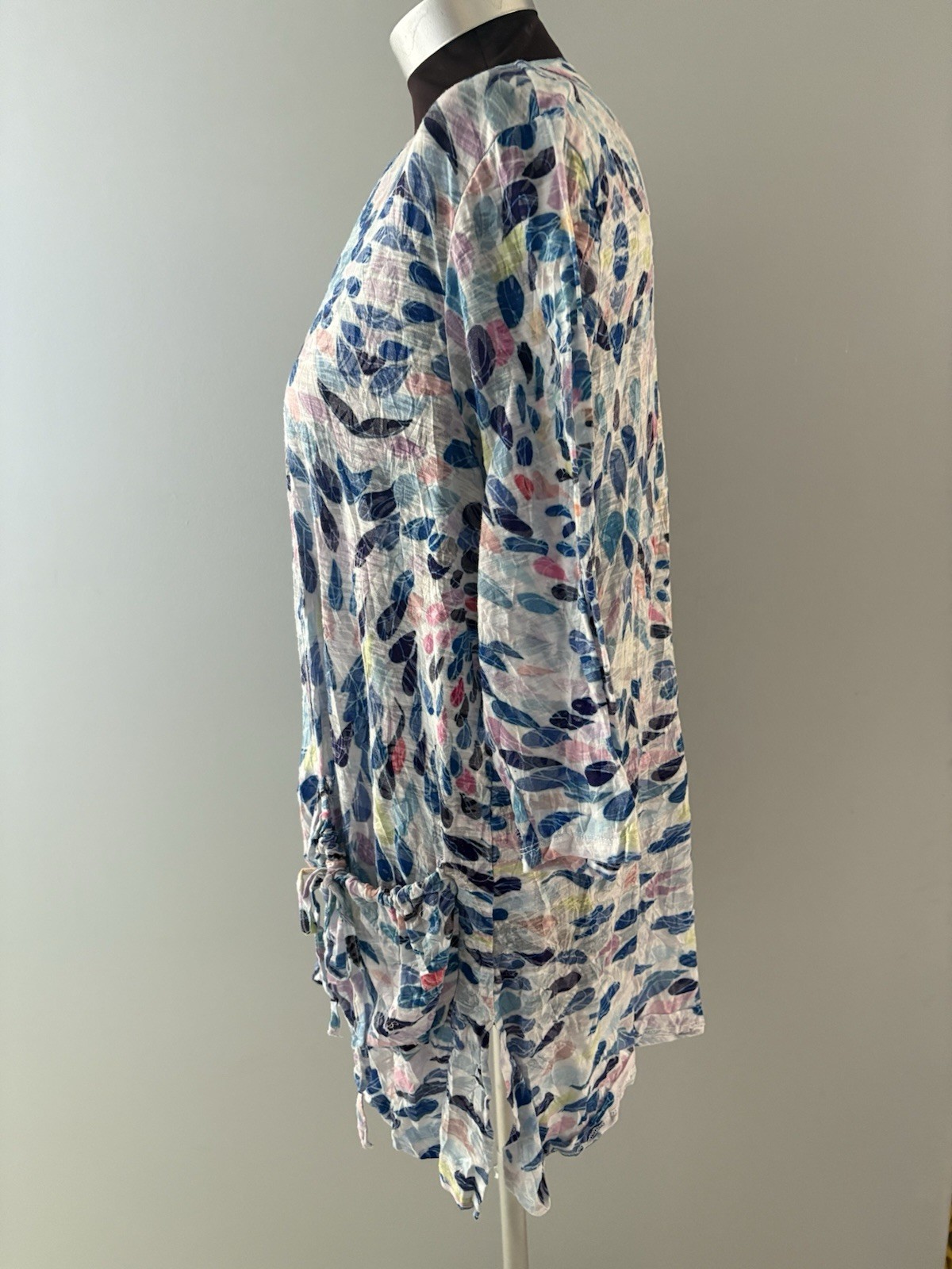 Shana Tunic Top Size L Blue Pastel Leaves Crinkle Floral Pocket Lightweight