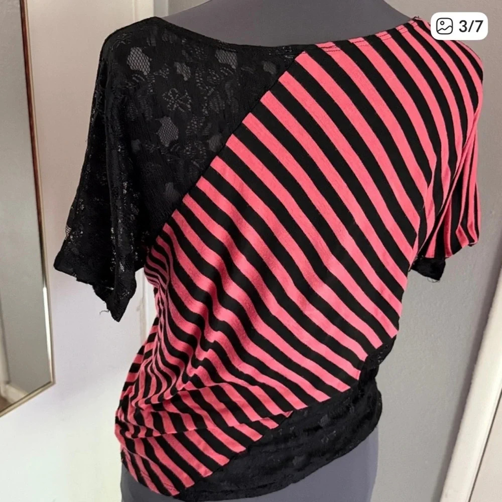“Vintage Y2K Charlotte Russe Striped Top – Mall Goth Emo Aesthetic – Pink & Blac