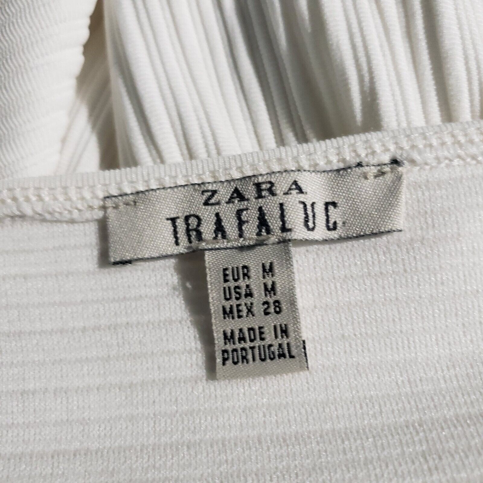 Zara Trafaluc Baby Doll Tank Women’s Medium White Ribbed Camisole Top Side Zip