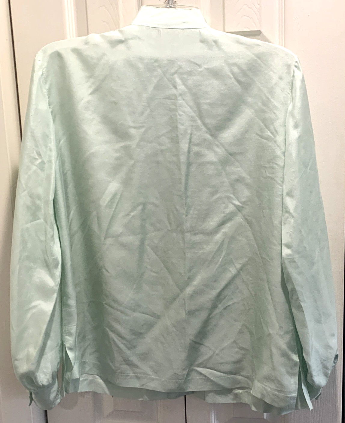 Vtg Peony Hand Embroidered 100% Silk Mint Green Blouse Shanghai China Size 40