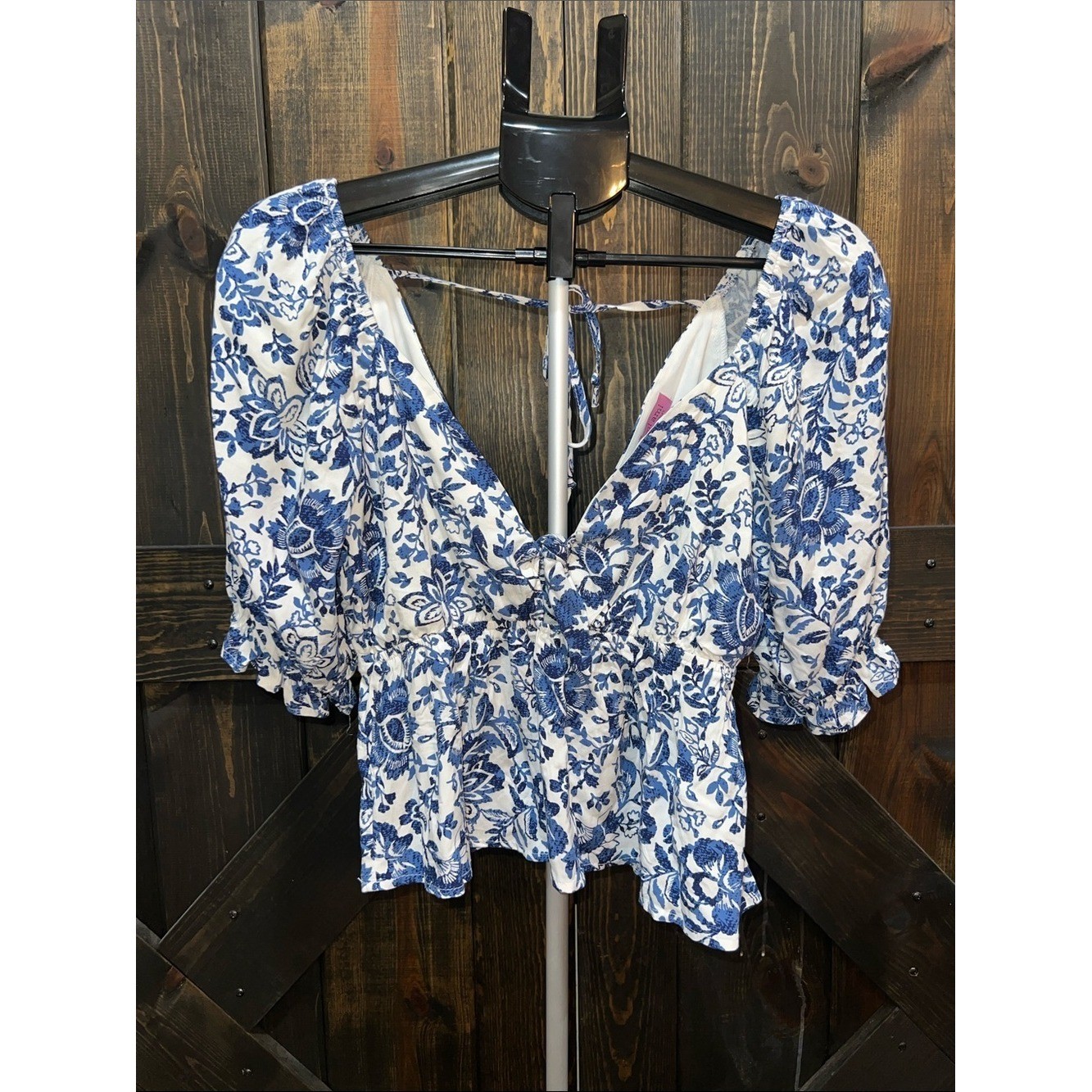 NWT Francesca’s Mi Ami Tie Front Boho Top S Blue White Babydoll Ruffle Puff