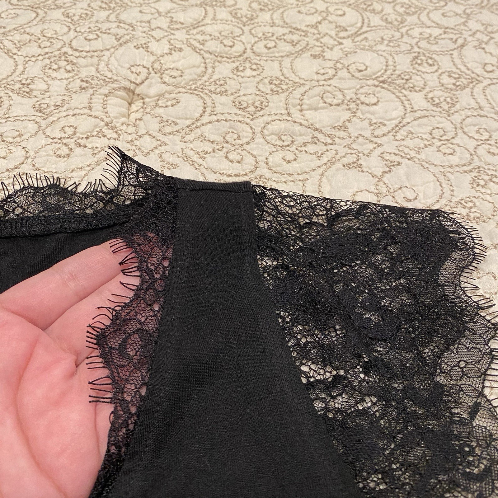 NWT Xieerduo Fashion Women’s Elegant Black Lace Trim Top Size XL