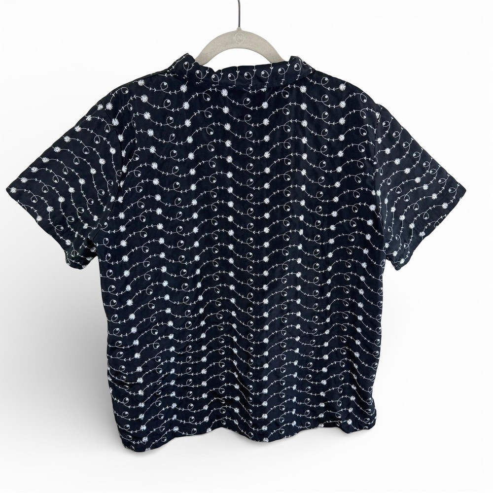 Adrian Delafield for Haband Black Floral Embroidered Button Up Shirt Size LP
