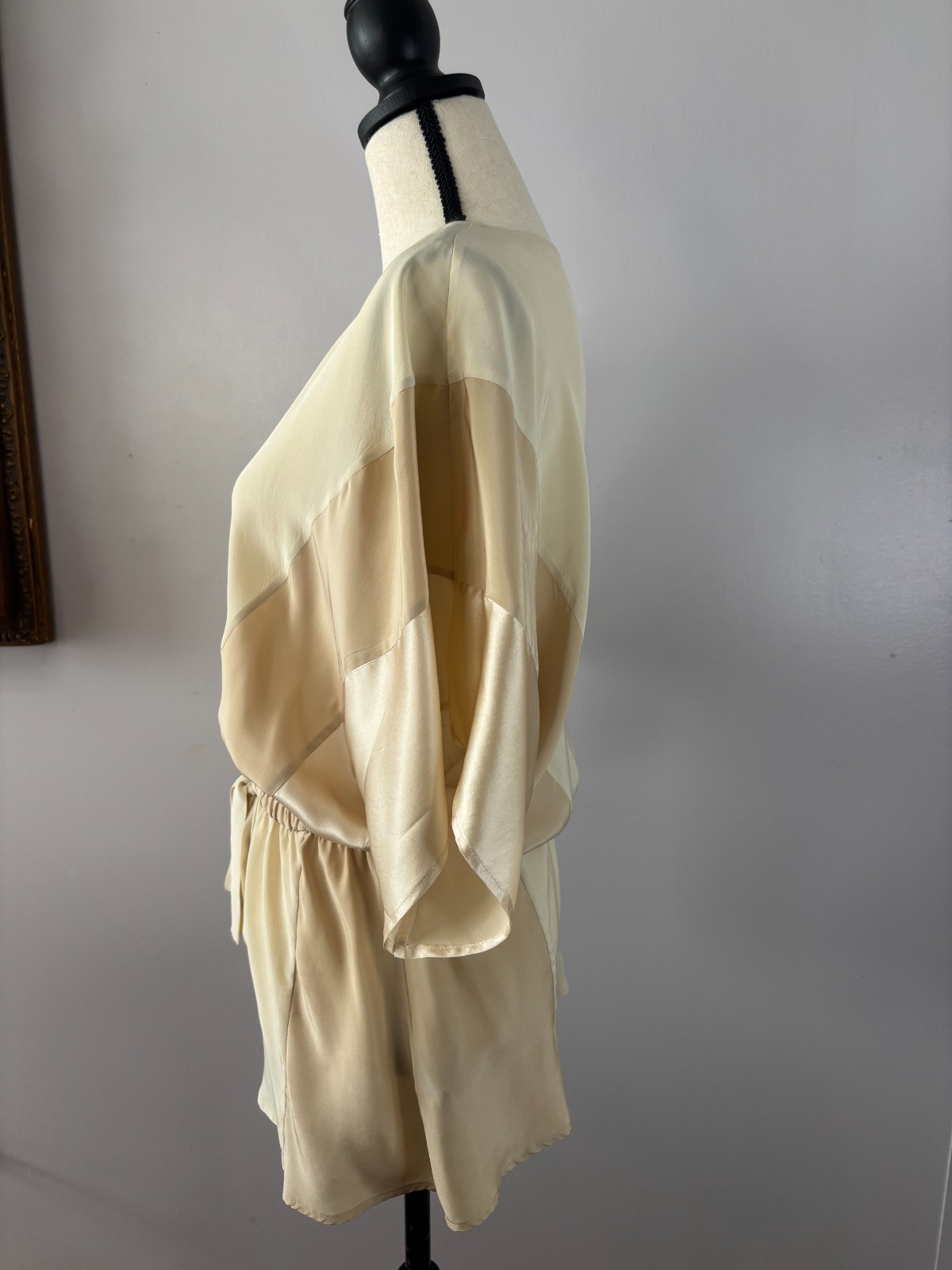 Ella Moss 100% Silk Blouse Large Champagne Kimono Sleeve Tie Waist Top Quiet Lux