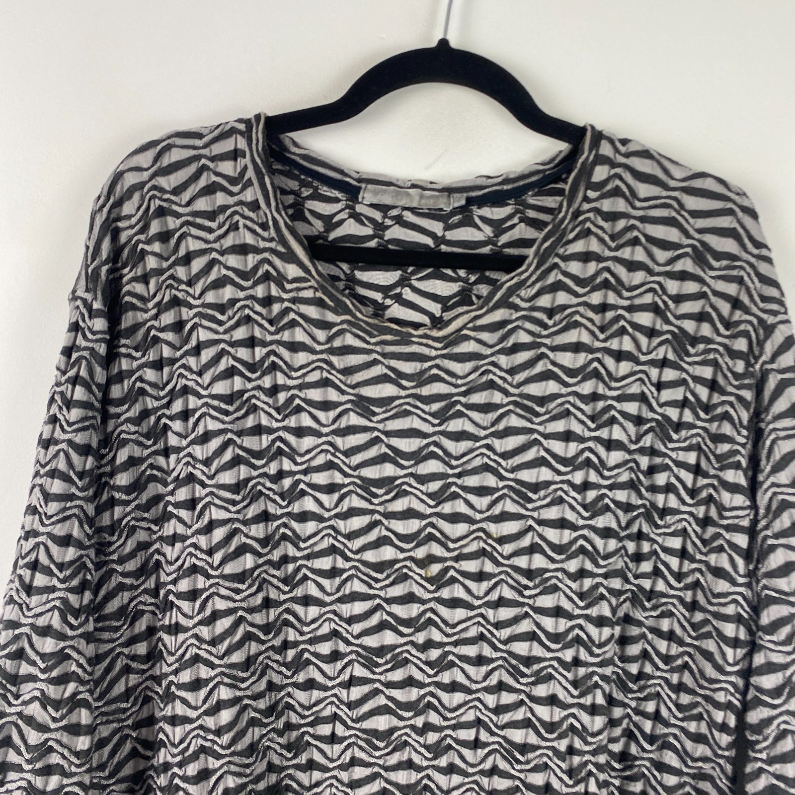 Cut Loose A-Line Tunic Size 1X Gray Black Textured 3/4 Sleeves Stretch
