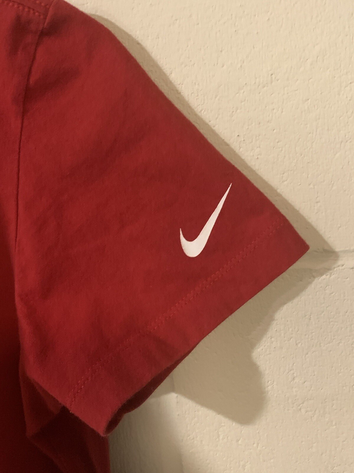 Nike SF 49ers Slim Fit Colin Kaepernick Kneeling T Shirt Red Womens XL