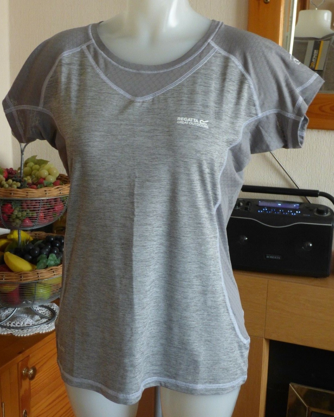 Regatta Outdoors-Ladies Quick Drying-Light Grey Sports t sirth-size 14-new & tag