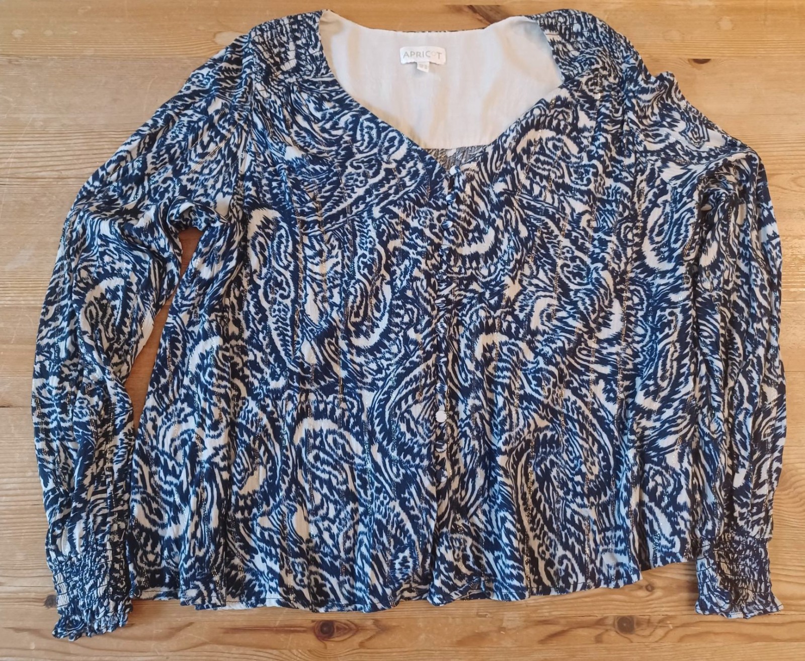 Ladies Apricot Blue/White Glittery Long Sleeve Top – Size UK16