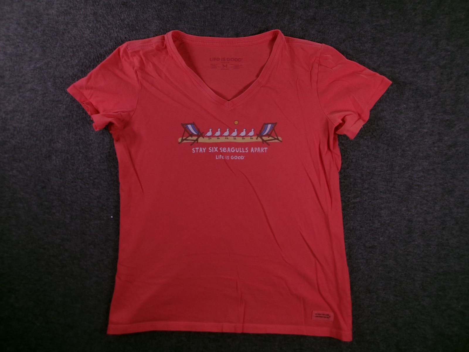 Life Is Good T-Shirt Womens M V-Neck Short Sleeve Stay Six Seagulls Coral Tee