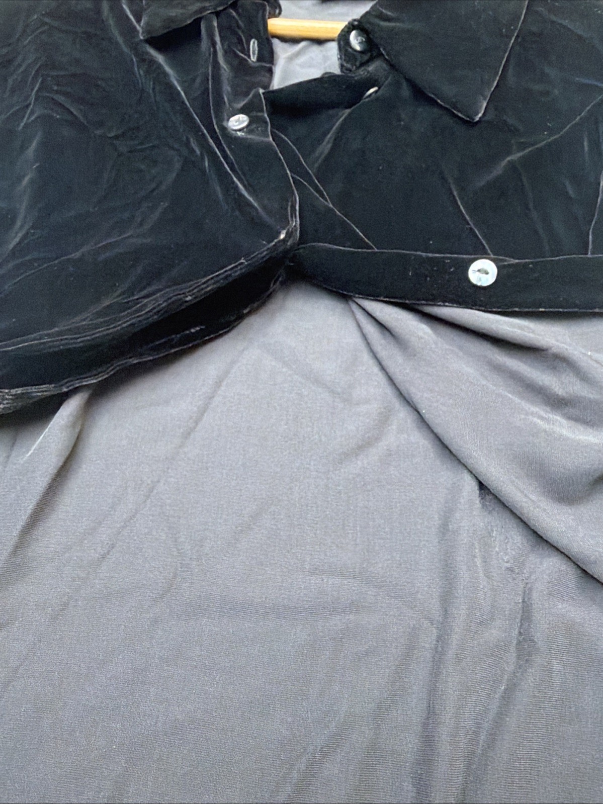Quo Black Blouse Size 18/20 Rayon Silk Blend Womens