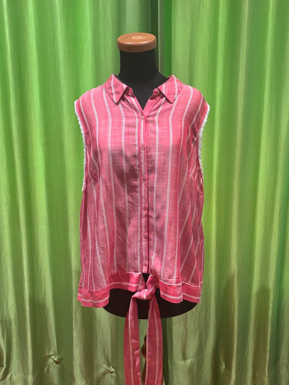 Elle Women’s XL Pink White Striped Sleeveless Button Front Tie Hem Blouse Top