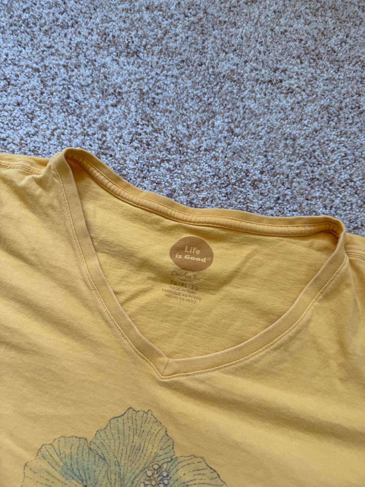 Life is Good Spread Good Vibes T-Shirt XL Yellow Short Sleeve Classic Fit FLAWS
