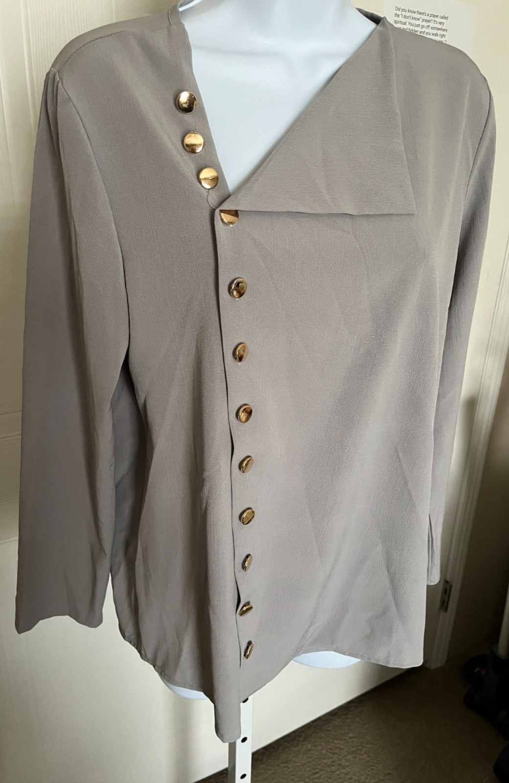 WOMEN’S GRAY ASYMMETRICAL BLOUSE SZ S–GOLD BUTTONS-STATEMENT COLLAR-LONG SLEEVES