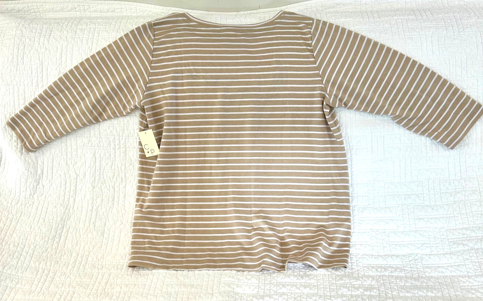 Cactus & Pearl, Women’s top, XL, beige & white stripe w/ 3 seagulls, new w/tags