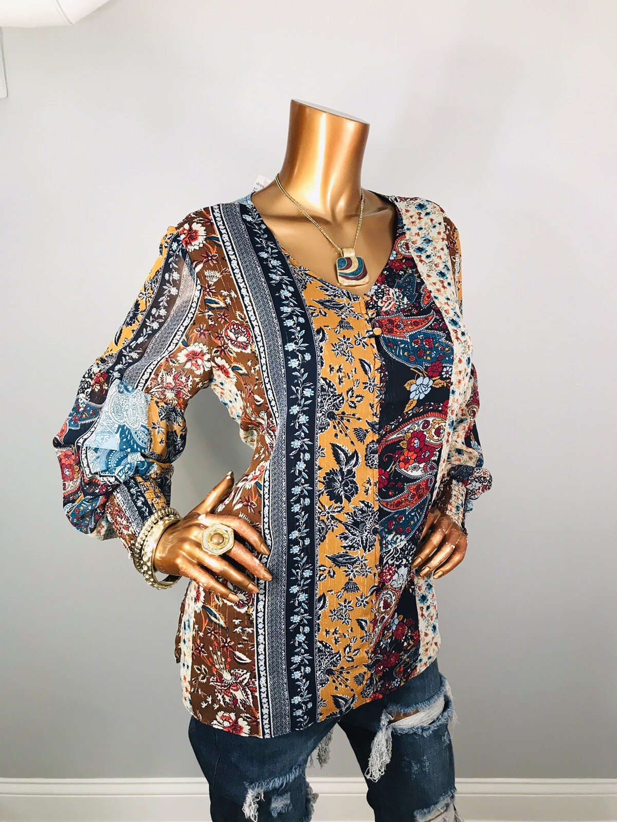 Dressbarn XL Top Floral Multi Print NWT $44 Low V Cut Shiny Stripes Lined Blouse