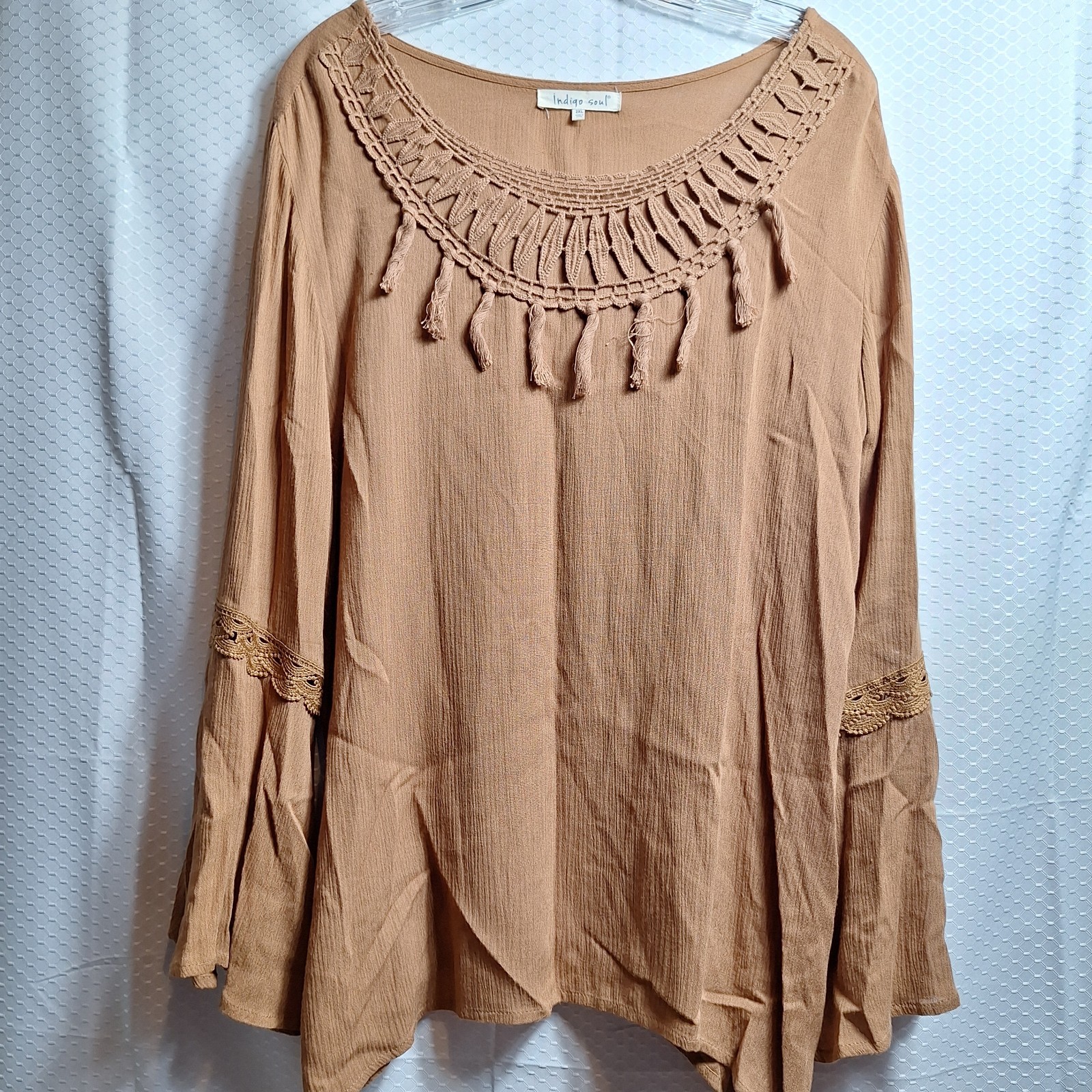INDIGO SOUL Boho Pullover Top Plus Sz 2XL Caramel Bell Sleeve Tassels Hippie Y2K