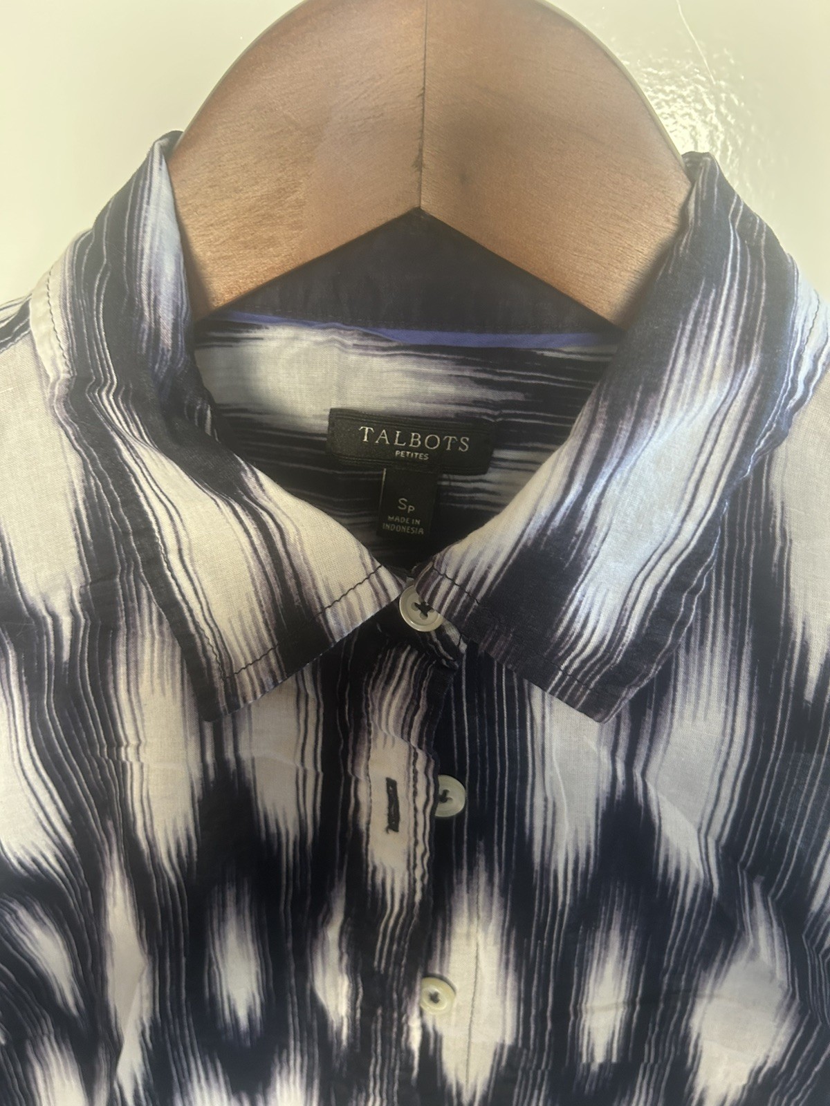 Talbots Women’s Sheer Blouse Long Sleeve Shirt Button up Navy Purple Print SP