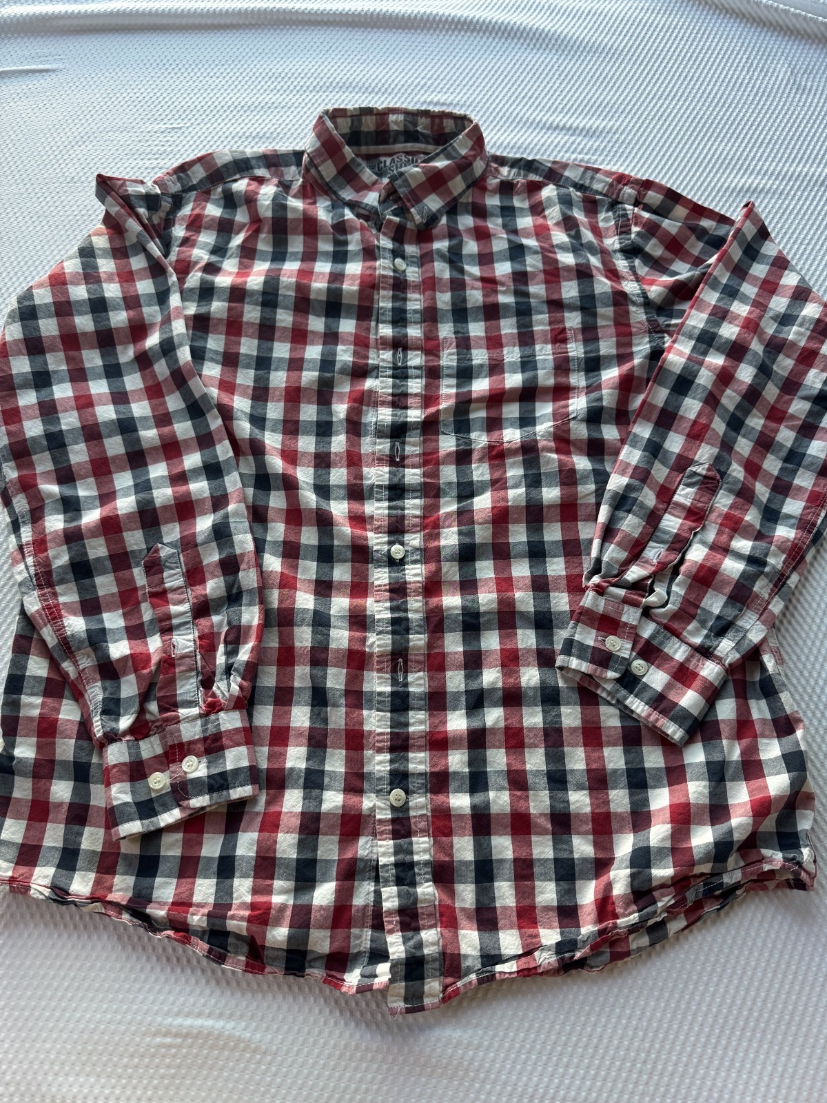 Old Navy The Classic Shirt Womens Large Red, White & Navy Blue Plaid Cotton L