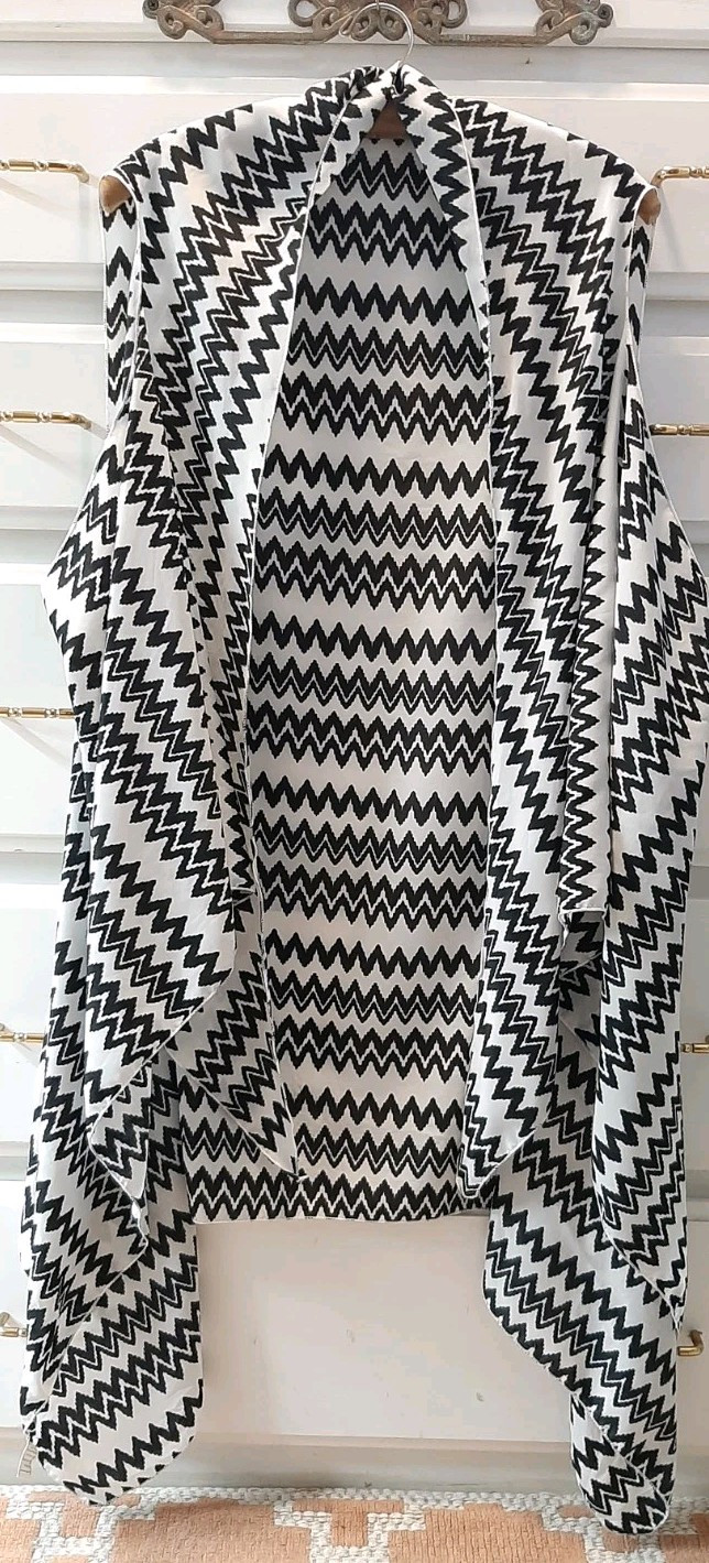 Open Front Vest Chevron Print SwimSuit Cover-Up Flowy Sleeveless Cardigan B&W OS