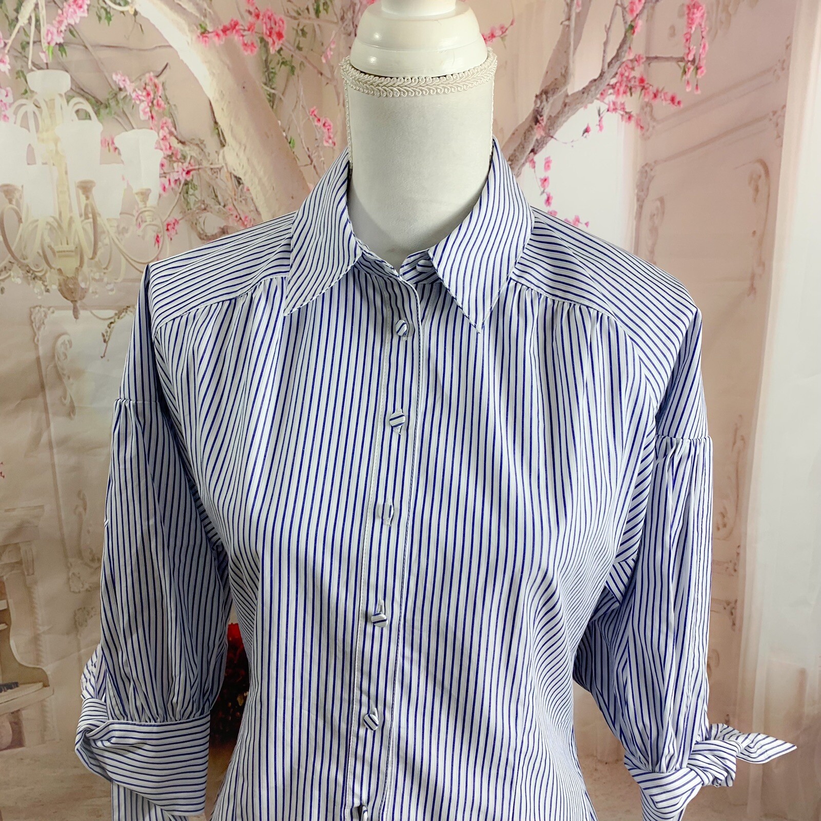 Cinq à Sept Theresa Tie-Cuff Top in Deep Ultramarine White Size XS