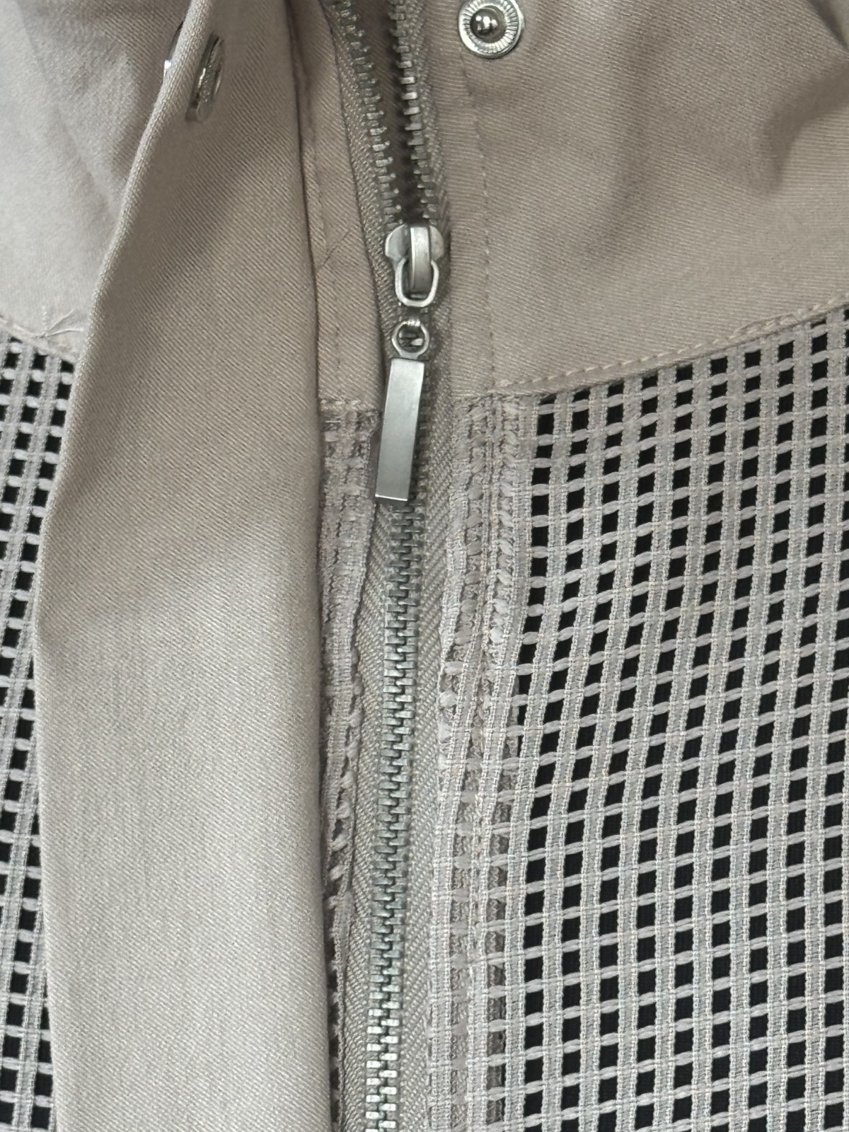 NWOT Wynne Layers Mesh Zip-Front Adjustable Waist Jacket Women’s XL, Light Mocha