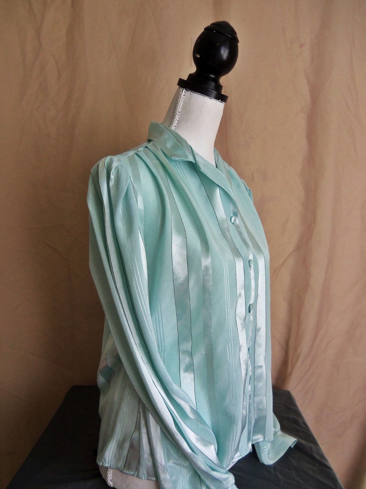 80s Daniela powder blue two tone synthetic satin blouse. Size Med.