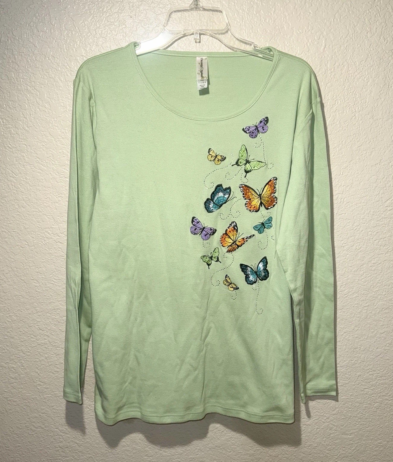 Decorated Originals Women’s Large Green Butterfly Embroidered Long Sleeve Top