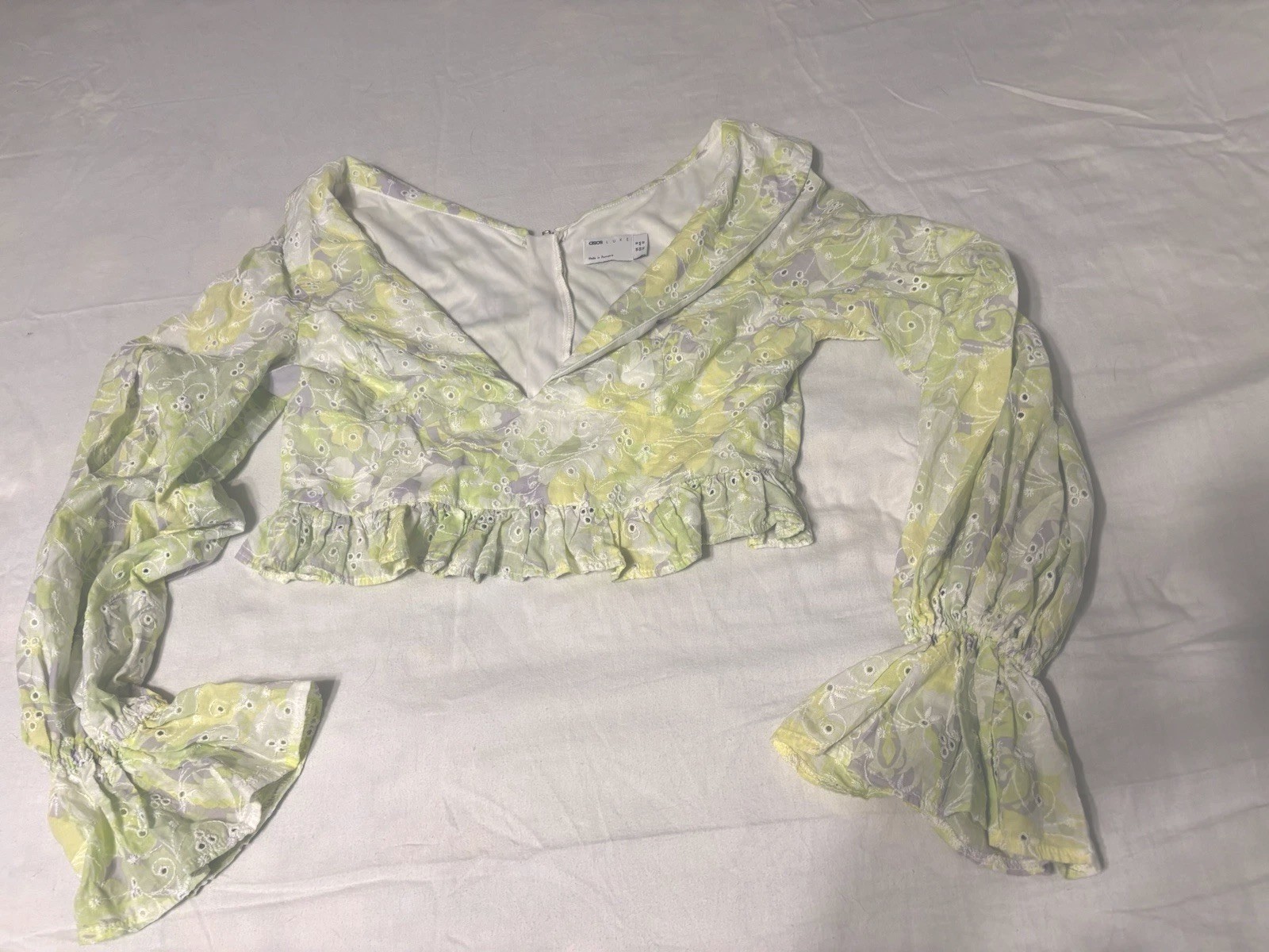 ASOS Luxe Green Floral Embroidered Ruffle V-Neck Cropped Blouse Long Sleeve 12