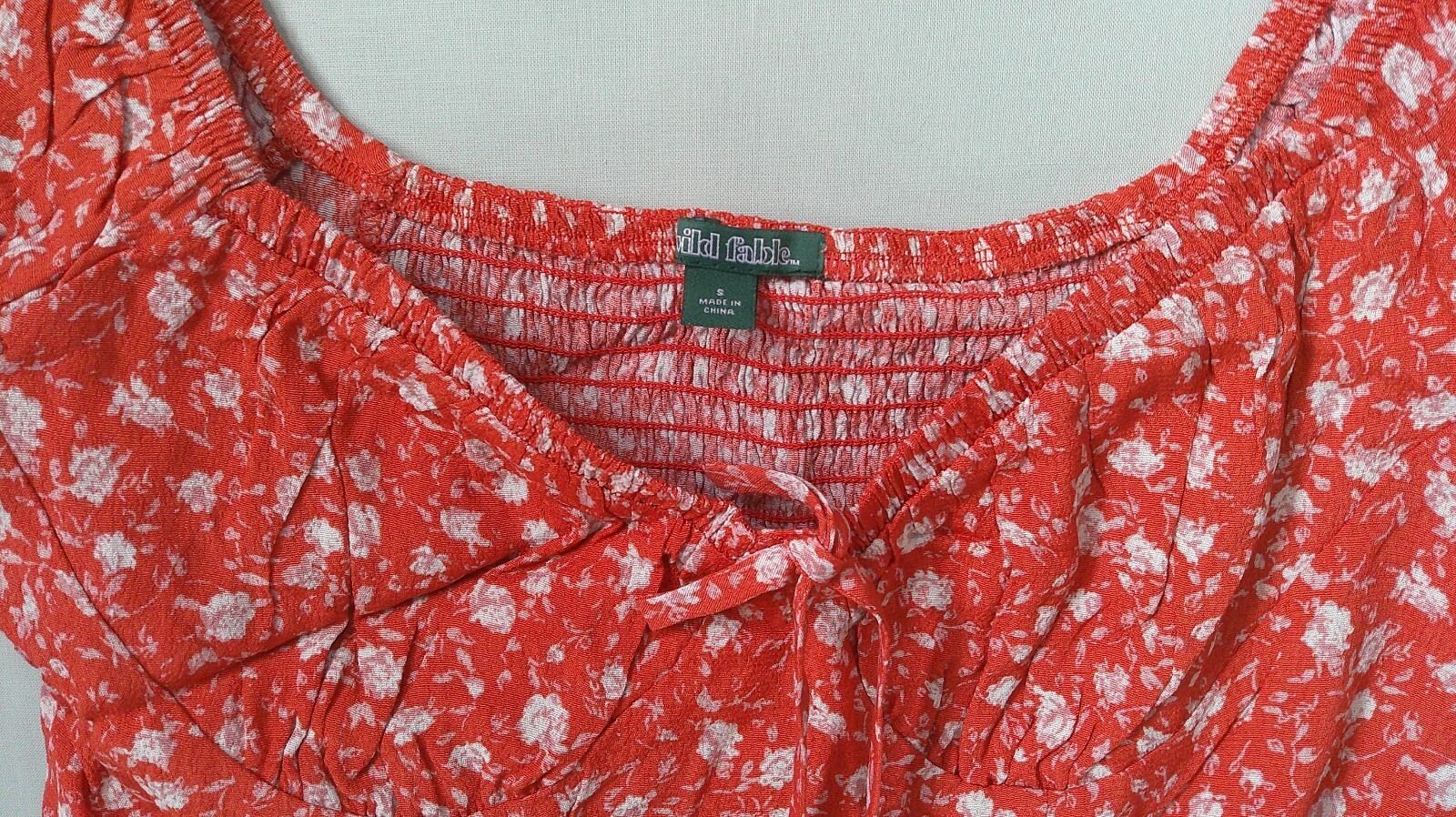 Wild Fable Red Floral Crop Top with Puff Sleeves – Size S