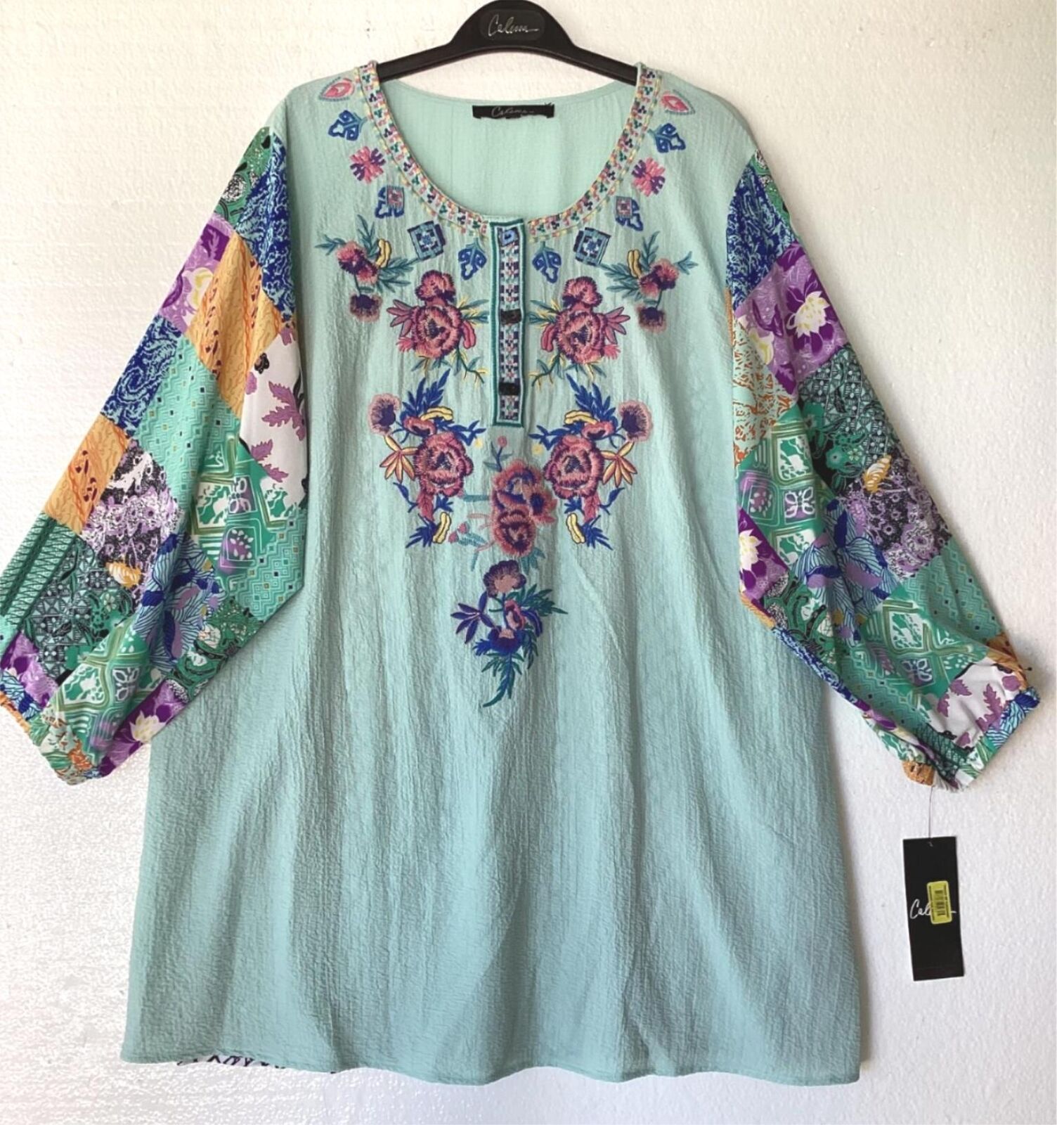 Calessa Embroidered Round Neck Tunic Top Mixed Media Mint Multi Sz PLUS 2X NWT