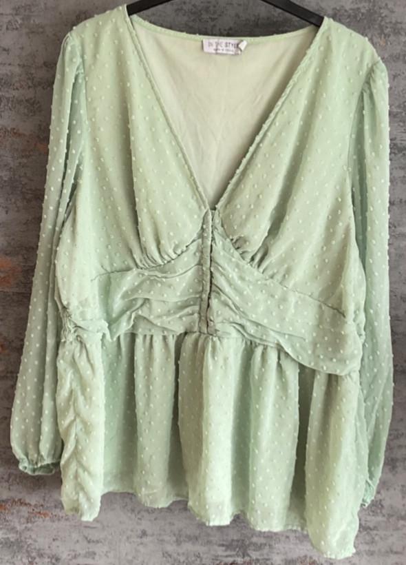 in the style ladies spring summer pale green top size 28
