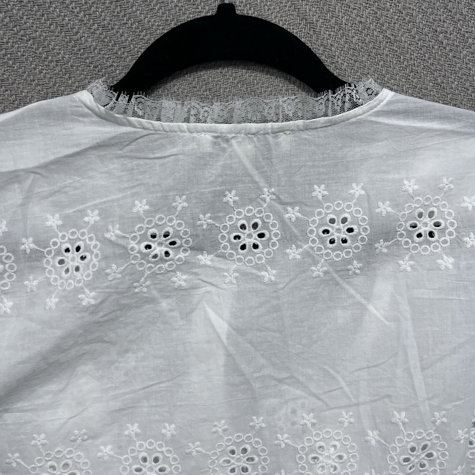 Francesca’s Blouse Womens Large White Eyelet Shirt Cotton Embroider Boho Peasant