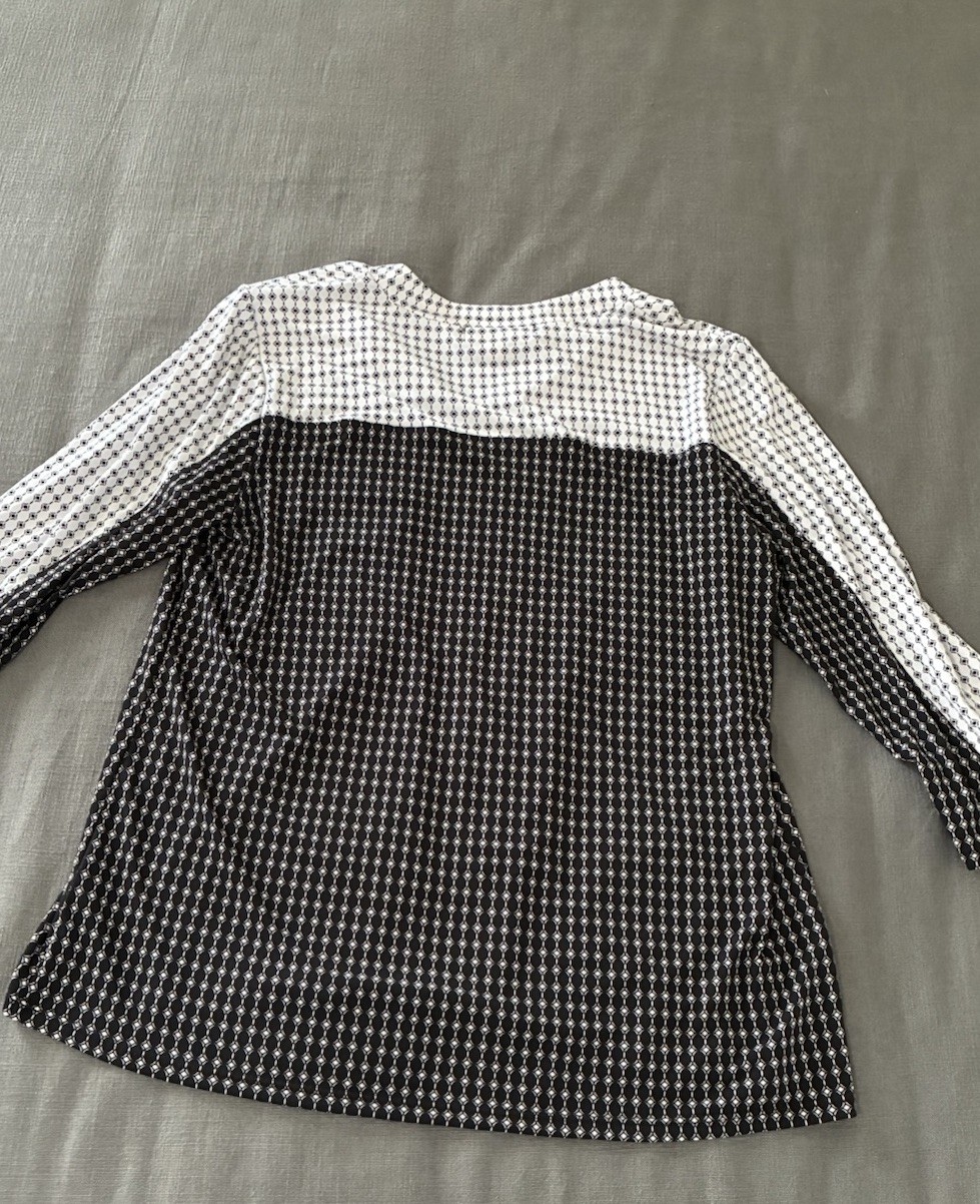 Diana Bell Women’s Top Size Large Black and White Long Sleeve