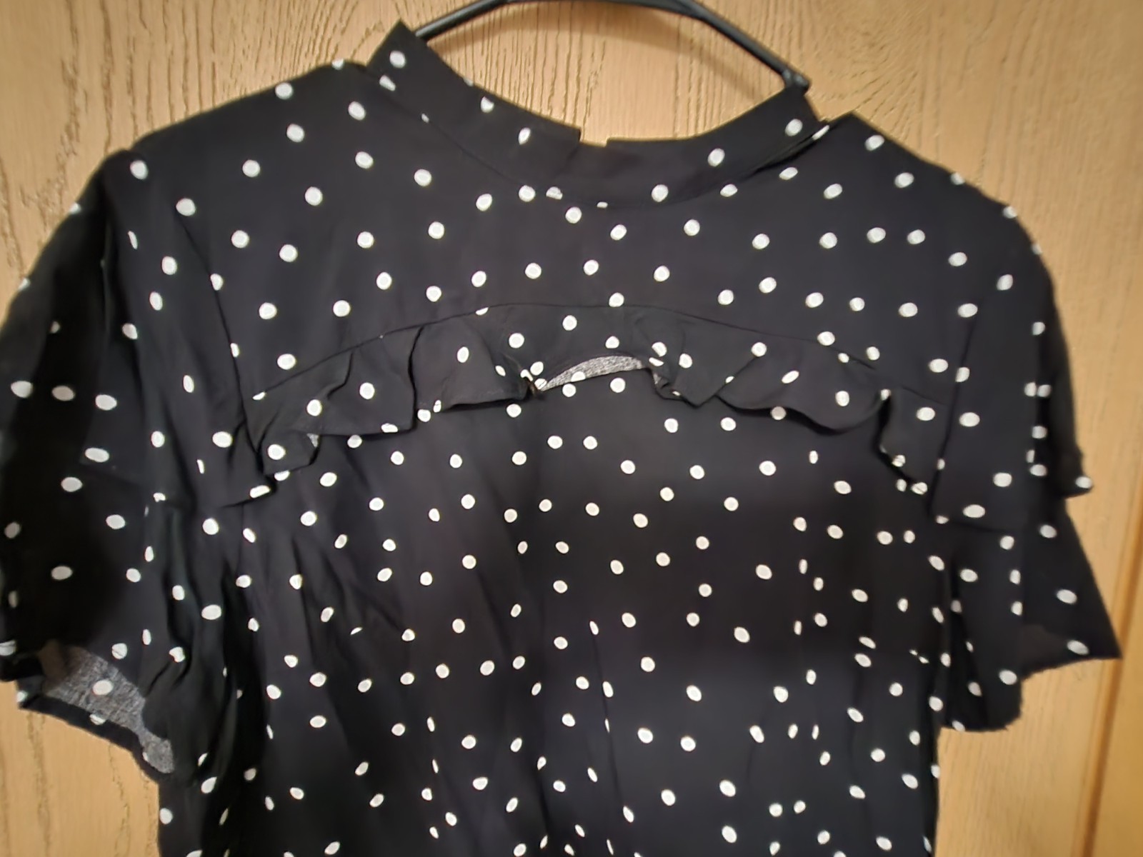Paper Crane Black/White Polka Dot Mock Neck Ruffle Flutter Sleeve Blouse L